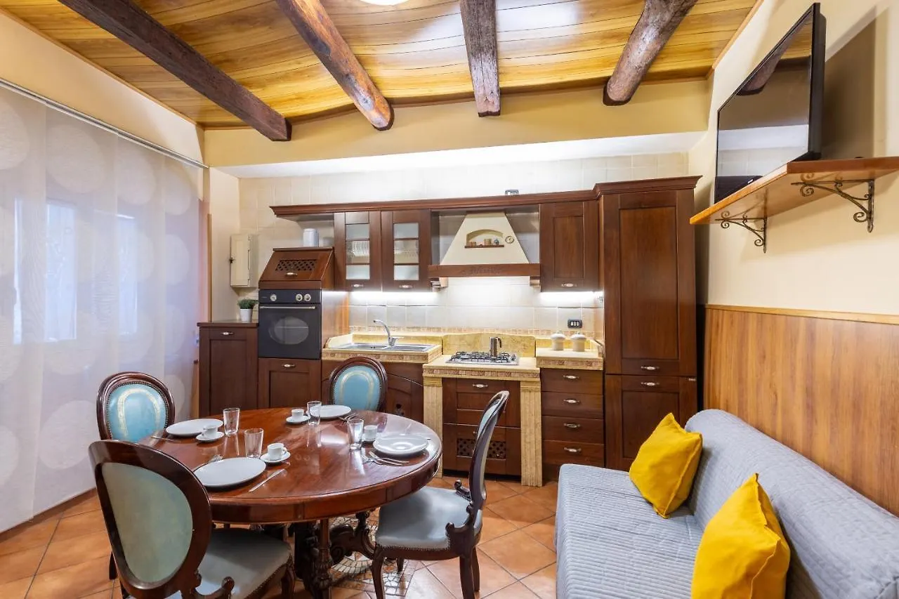 Amphitheater Apartment By Wonderful Italy Napoli