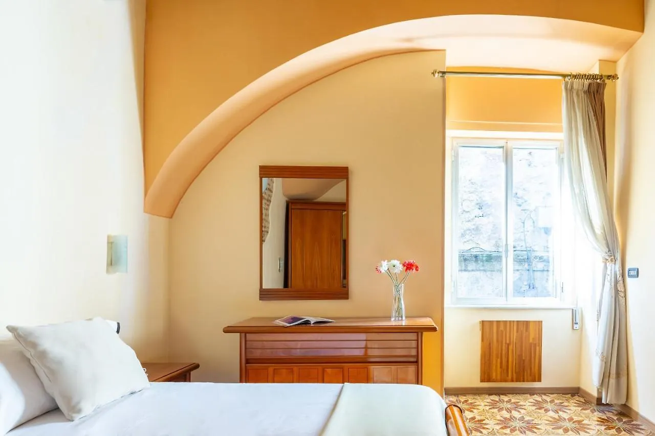Amphitheater Apartment By Wonderful Italy Napoli