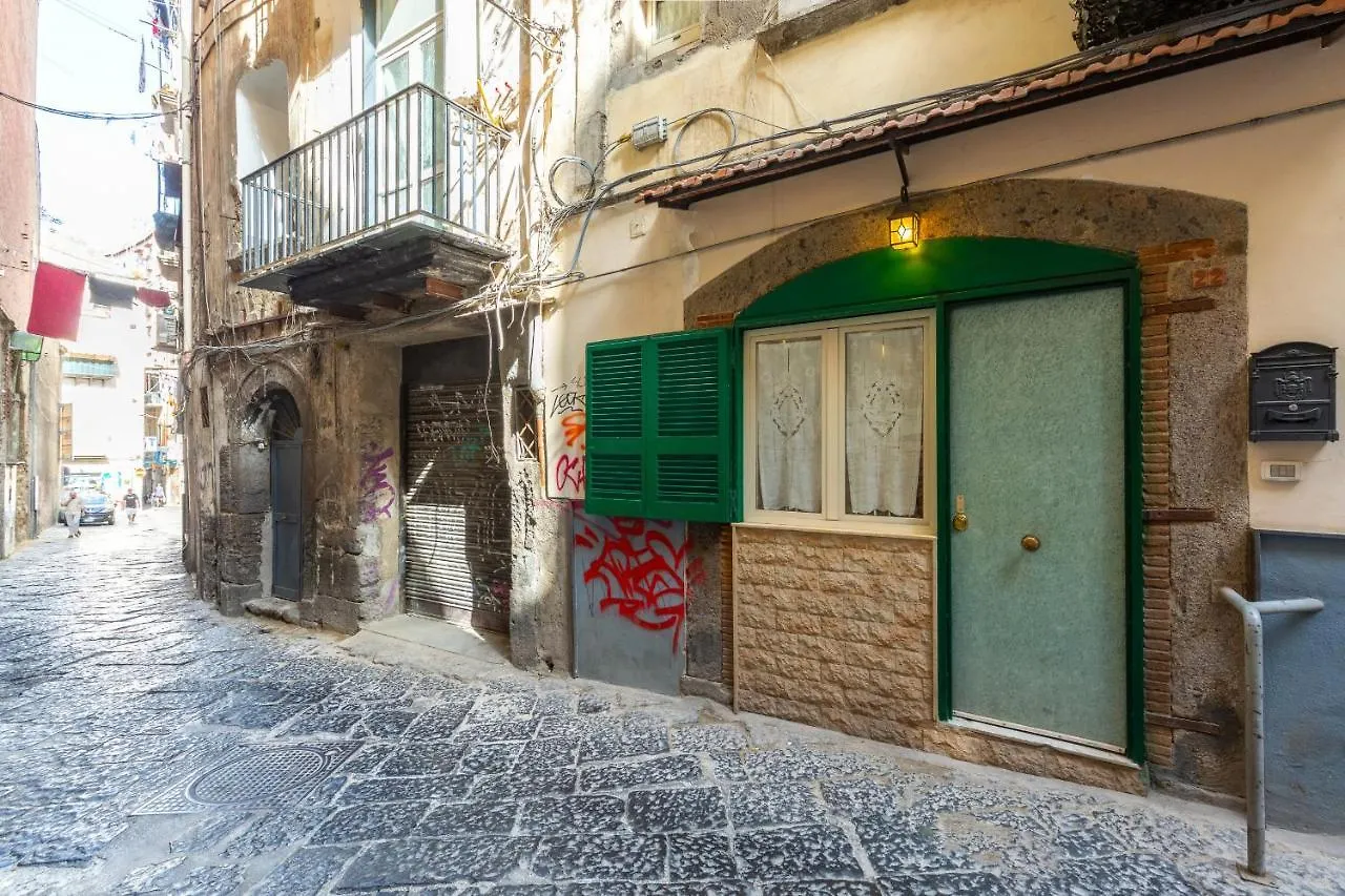 Amphitheater Apartment By Wonderful Italy Napoli 0*,
