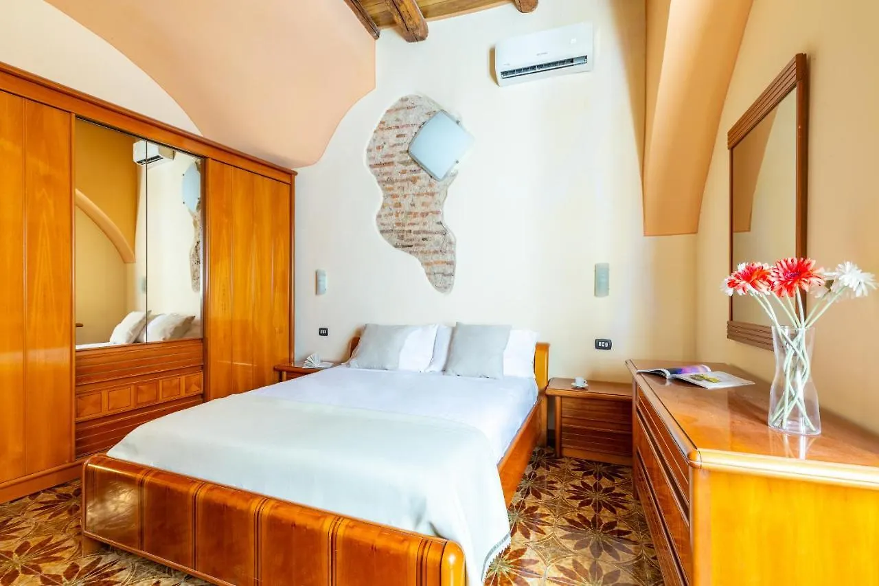Amphitheater Apartment By Wonderful Italy Napoli