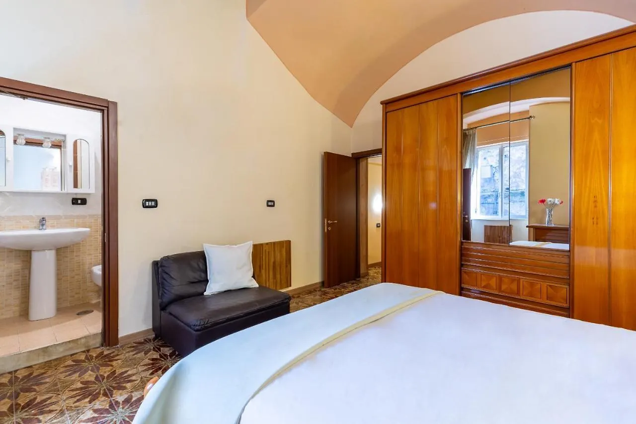 Amphitheater Apartment By Wonderful Italy Napoli